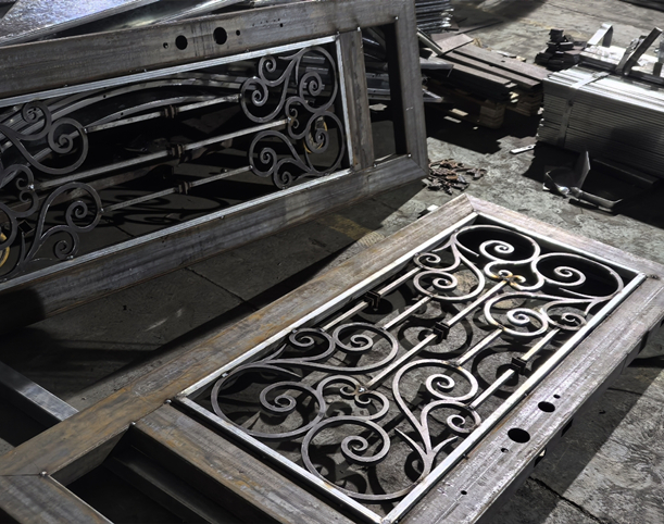 铁艺大门生产车间